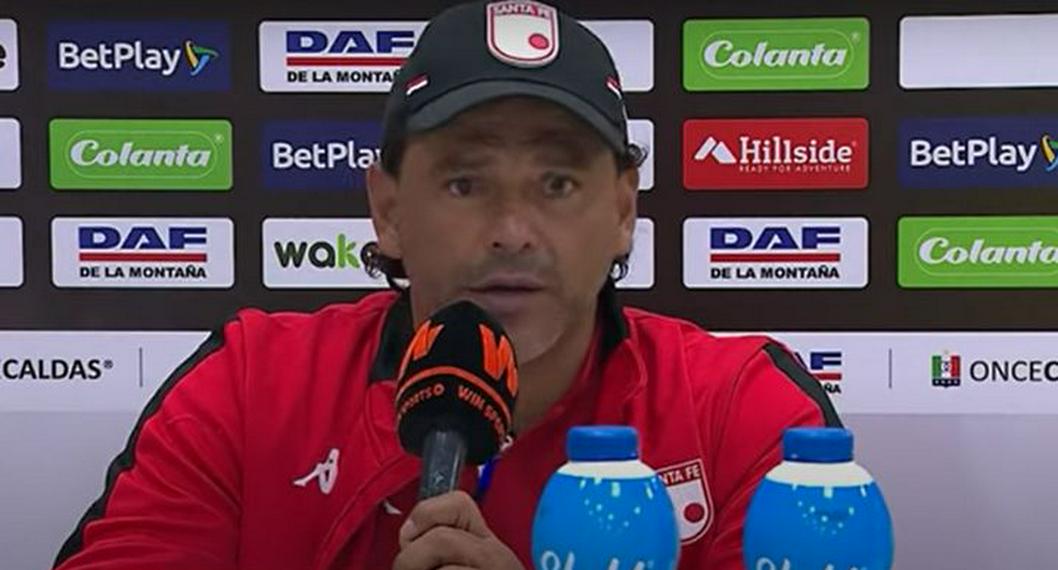 Gerardo Bedoya, técnico encargado de Independiente Santa Fe, habló de la eliminación de la Liga Betplay y mencionó indisciplina de jugadores