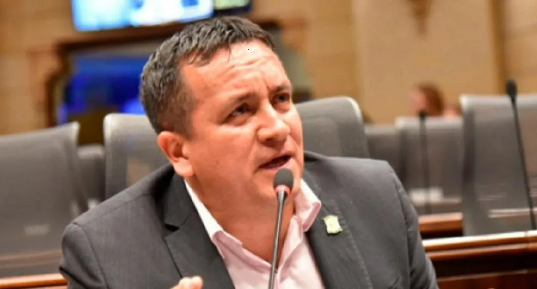 Jorge Alexander Quevedo, representante conservador, fue suspendido en su partido luego de apoyar la reforma laboral del Gobierno.