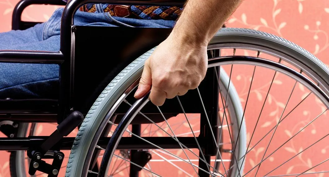 En Medellín comenzó la entrega de sillas de ruedas que darán a población vulnerable de Antioquia y Nariño
