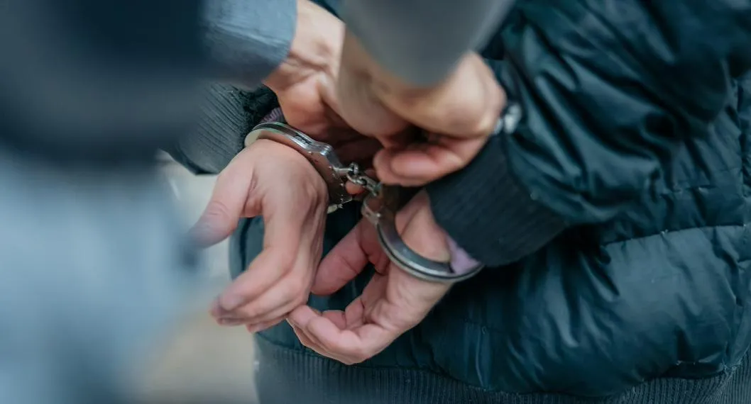 Hombre capturado. En relación con la sentencia de hombre que agredió a su pareja.
