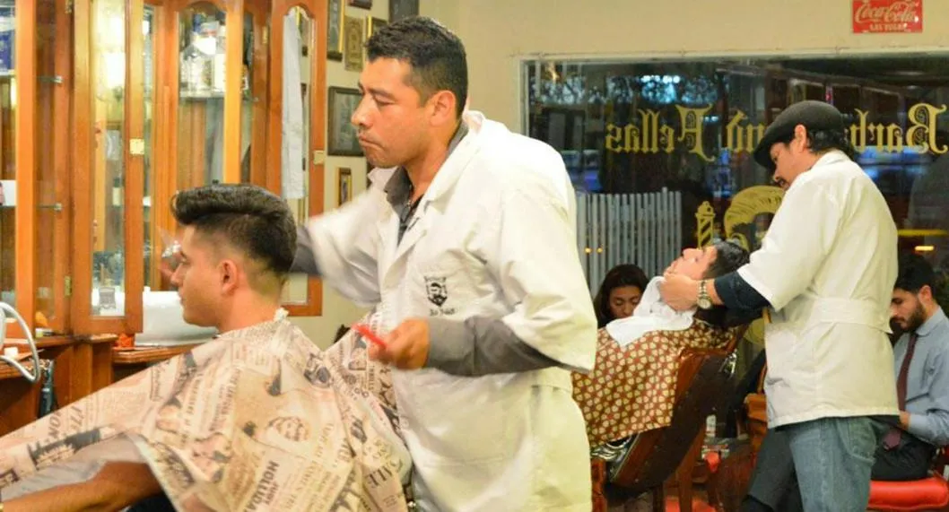 Ladrón fue a cortarse el pelo en Bogotá y luego atracó a los dueños del salón de belleza donde se hizo el servicio. El hecho quedó en cámaras. 