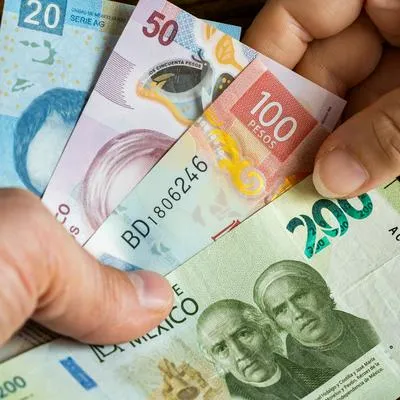 Pesos mexicanos, en nota sobre cuánto son 15.000 pesos en pesos colombianos