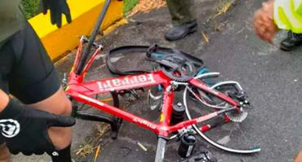 Accidente de tránsito en la autopista del Café, Quindío: carro arroyó a ciclista