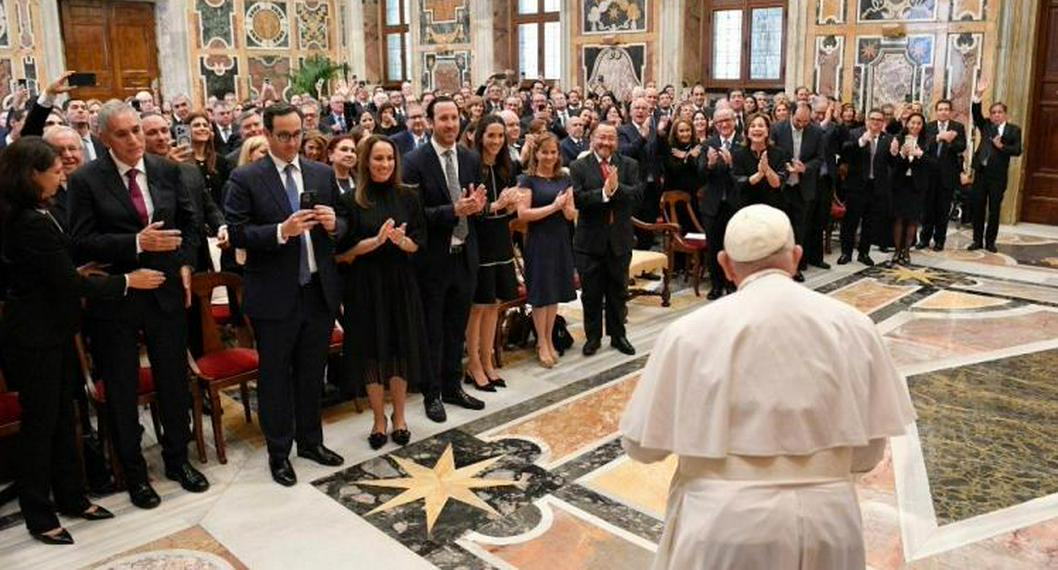 El papa Francisco recibió en la ciudad del Vaticano a varios empresarios latinos, donde destacaron algunos de Colombia. Gilinski, el de Nubank y más fueron