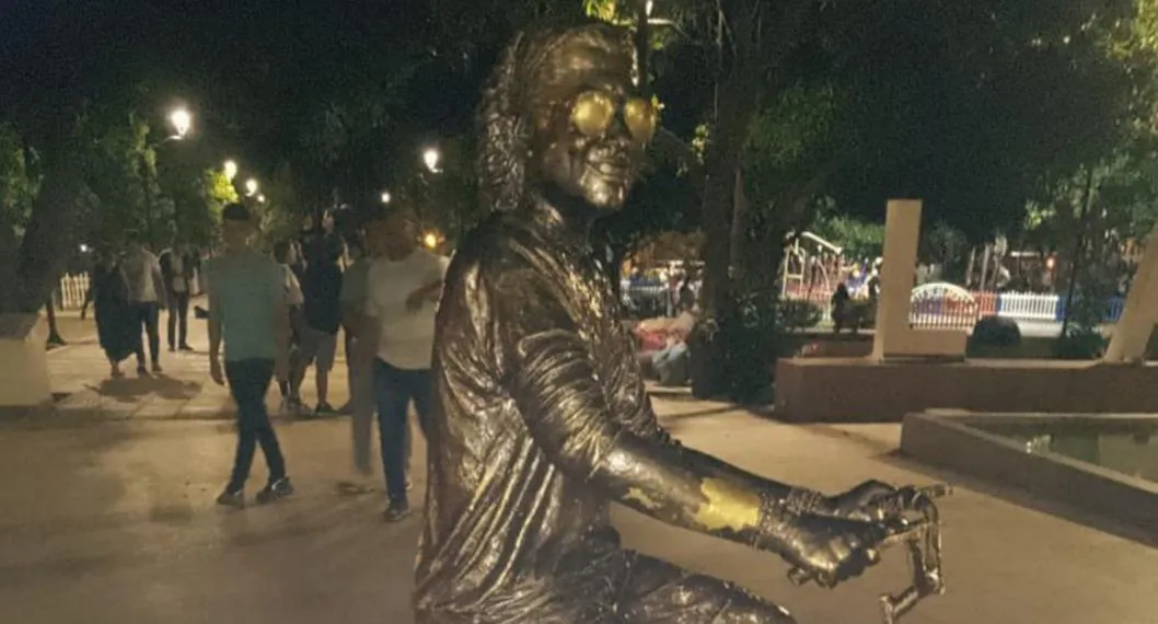 Carlos Vives y su escultura fueron vandalizados: le robaron llanta en Valledupar