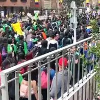 Marchas en Bogotá hoy: Gustavo Petro llenó calles con estudiantes Sena