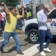 Periodistas de Caracol Radio y Blu Radio fueron agredidos durante marchas a favor de Gustavo Petro.