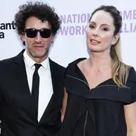 Claudia Bahamón y su esposo, Simón Brand, que la ayudó a quitarse culpa por su trabajo en 'Masterchef'.