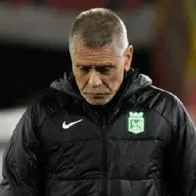 Paulo Autuori, técnico de Atlético Nacional, dio la cara tras la goleada de Olimpia 3-0 y entregó excusa que cayó mal entre hinchas del verde.