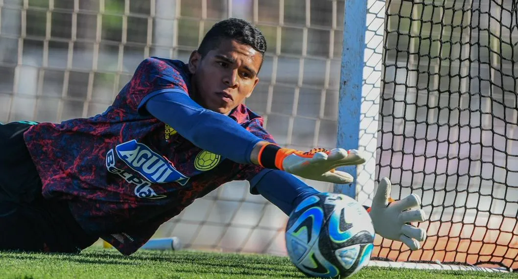 Kevin Mier, arquero de Atlético Nacional, en entrenamiento con la Selección Colombia previo a partidos amistosos contra Irak y Alemania