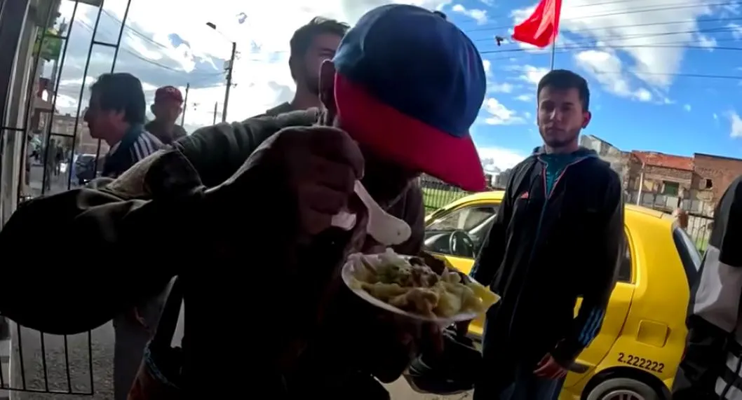 'Youtuber' reveló qué es el 'combinado', el famoso plato que comen los habitantes del Bronx en Bogotá.