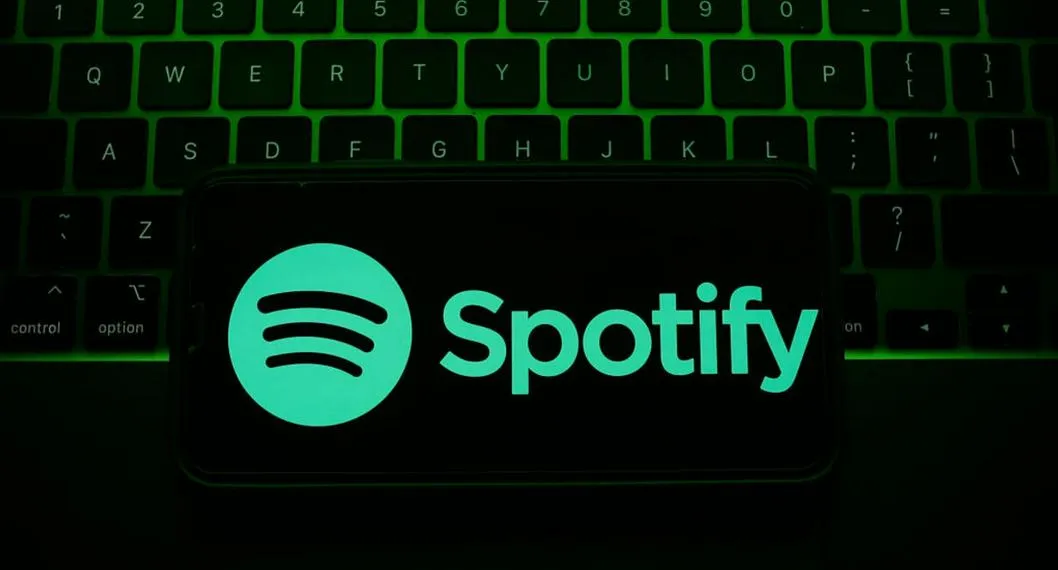 Multa a Spotify por regular  manejo de datos personales de usuarios.