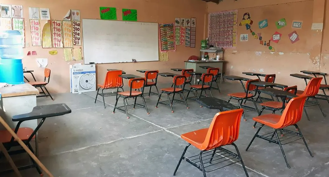Aula de clases vacía en México