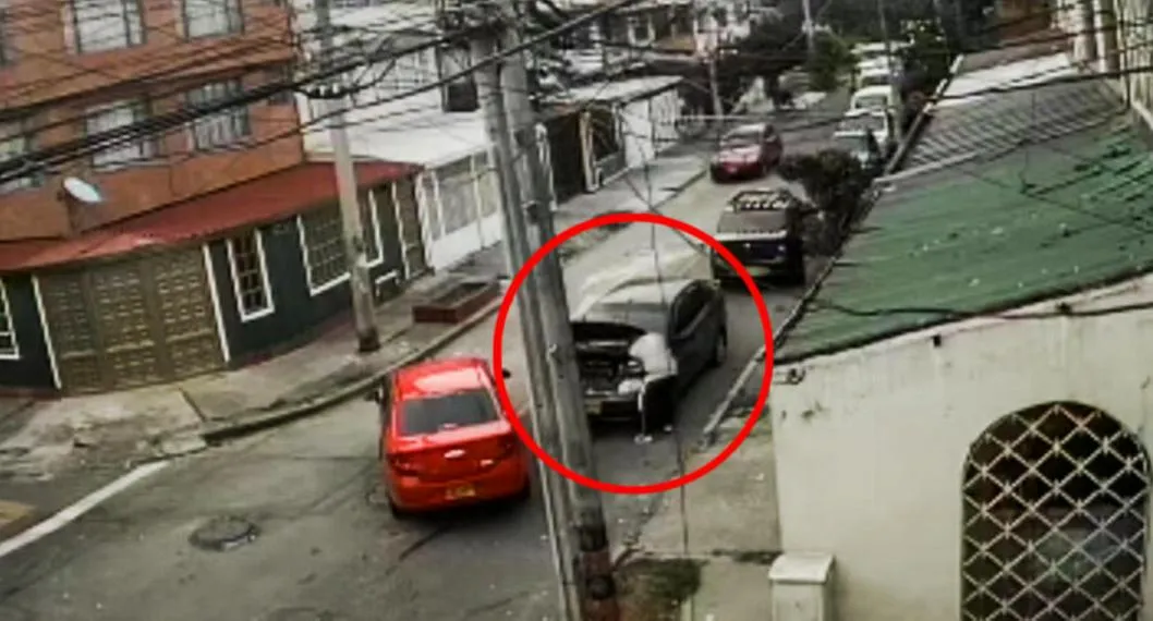 Con llave, hombre sometió a delincuente en Bogotá que se iba a robar una camioneta de su papá. El hijo de la víctima estaba armado y enfrentó a 3 ladrones.