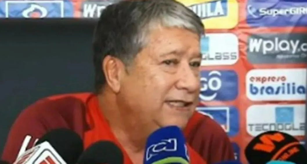 Bolillo Gómez dijo que le duele en el alma salida del Chino Sandoval de Junior