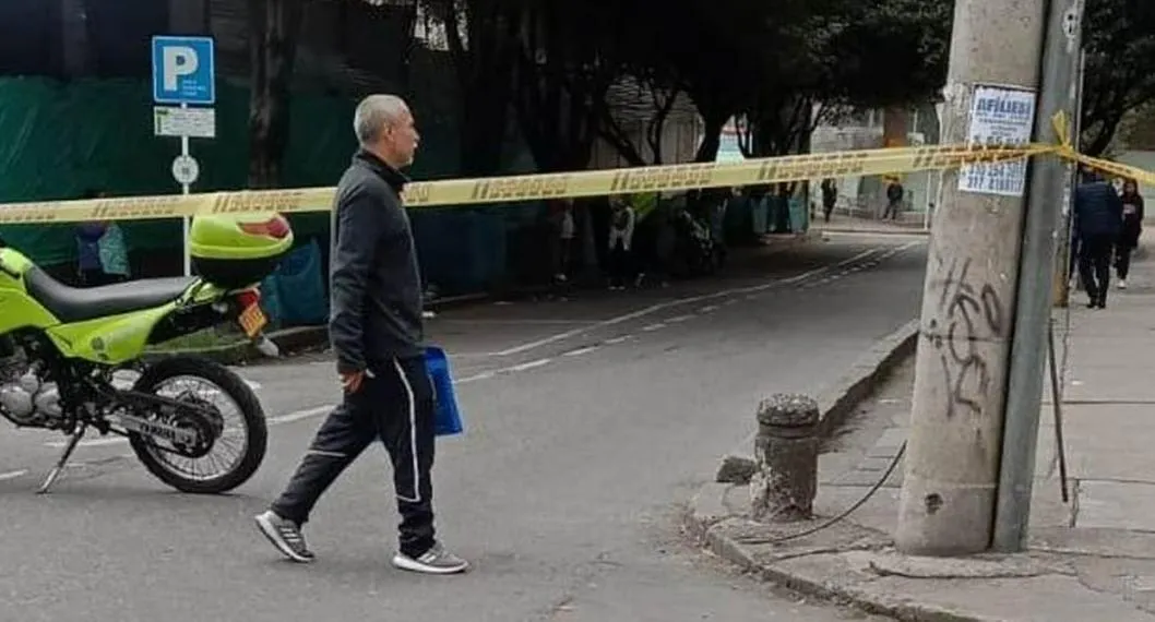 Alarma por paquete sospechoso que apareció en Chapinero. La Policía antiexplosivos fue alertada y el sector fue acordonado hasta revisarlo. 