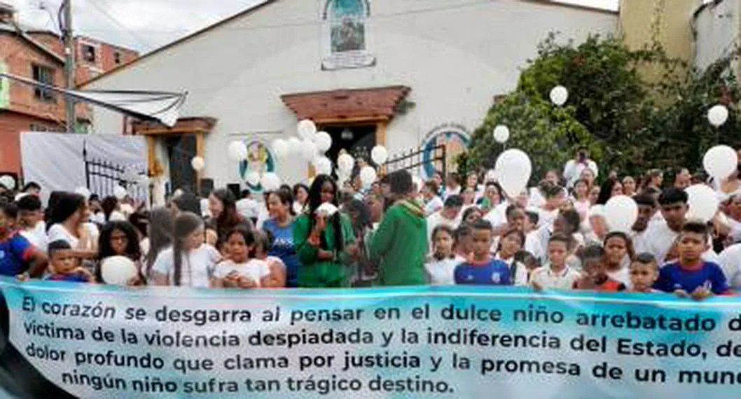 Habitantes de la comuna 13 despidieron a Alexis Gómez.