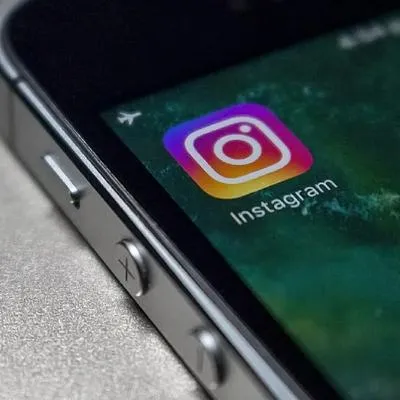 Instagram en celular, por cómo poner música en notas de WhatsApp