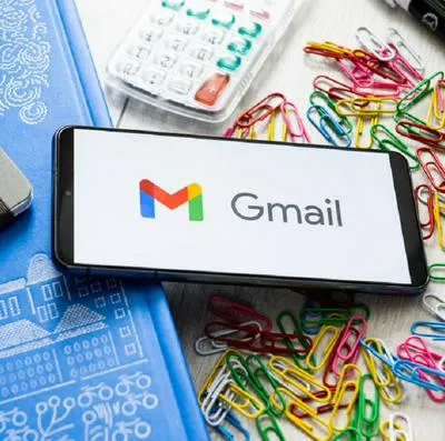 Celular con Gmail. En relación con los trucos para eliminar memoria.