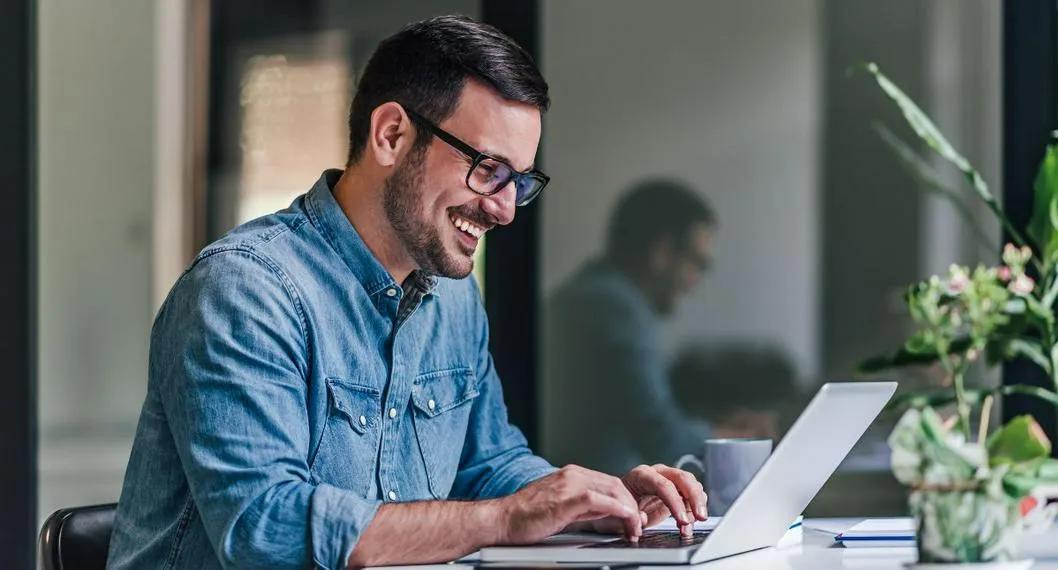 Importantes empresas ofrecen empleo en Bogotá para profesionales en administración de empresas (sin experiencia). Así puede enviar la hoja de vida.