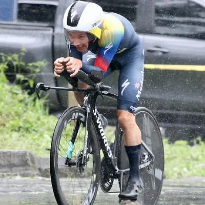 Miguel Ángel 'Supermán' López ganó la primera etapa de la Vuelta a Colombia 2023, en Yopal, Casanare.