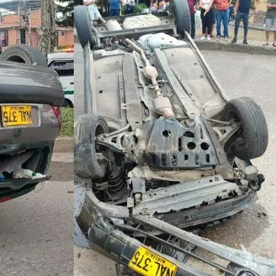 Un aparatoso accidente de tránsito se registró en la tarde de este viernes 16 de junio: un conductor ebrio se volcó en su camioneta y huyó.