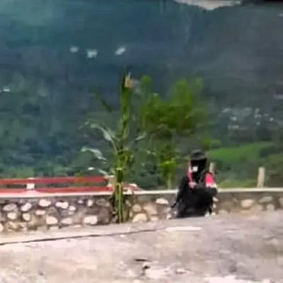 En Cauca, una comunidad indígena quedó atrapada en medio de un enfrentamiento entre el Eln y las disidencias de las Farc. Acá, los detalles.