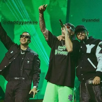 Daddy Yankee se presentó con Yandel en el cierre del concierto de Feid en Miami el 16 de junio y emocionaron al público.