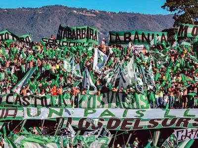 Barra de Atlético Nacional. En relación con su regreso al estadio.