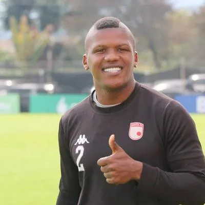 Santa Fe renovaría a Marlon Torres, pero es pretendido por otro club