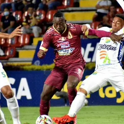 Atlético Huila volvió a sorprender con un nuevo anuncio sobre el nuevo delantero, ídolo del Tolima, para intentar salvar la categoría. Acá, detalles.