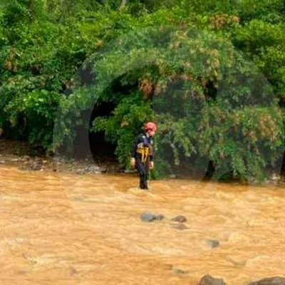 Hallaron muerto a un menor que lo arrastró una quebrada en Zaragoza 