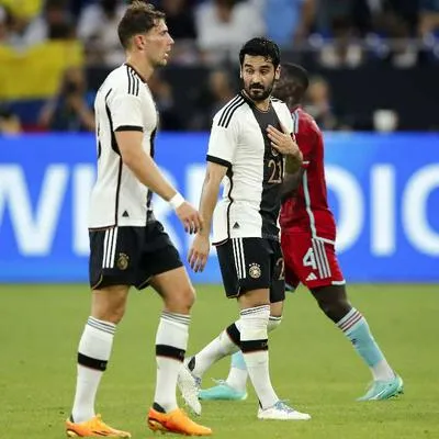 Foto de Leon Goretzka e Ilkay Gundogan, en nota de que el primero dijo que con Colombia contra Alemania puso dramático hecho en evidencia.