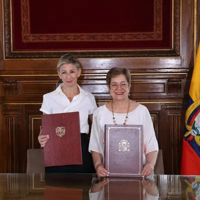 Ministra de Trabajo Gloria Inés Ramírez en España mientras en el Congreso de Colombia hundían la reforma laboral
