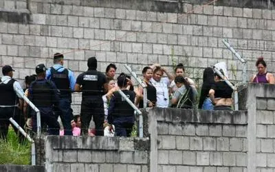 Presas de cárcel de Honduras. En relación con enfrentamiento de pandillas.