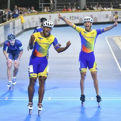 Patinadores le exigen al Ministerio del Deporte que les paguen sus premios.