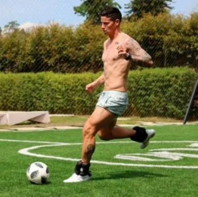 James Rodríguez publicó una foto que dejó en incertidumbre su futuro