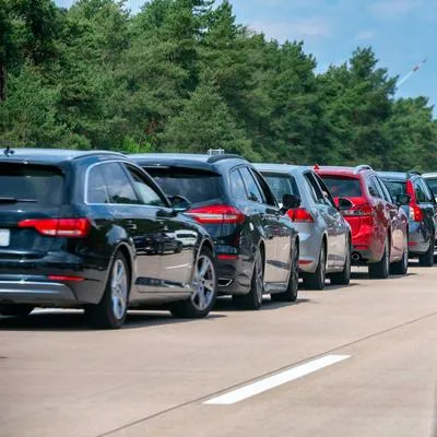 Carros usados de Chevrolet, Renault y Mazda, los más vendidos en Colombia en 2023.