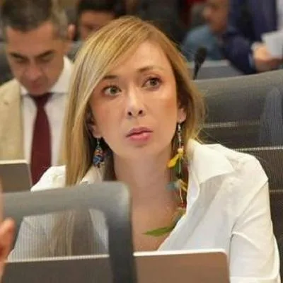 La congresista Katherine Miranda confesó que el Gobierno le pidió hacer un artículo para el plan de expropiación, objetivo de Gustavo Petro.