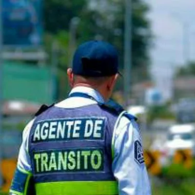 Agente de tránsito pidió a conductor $500.000 para no ponerle un comparendo