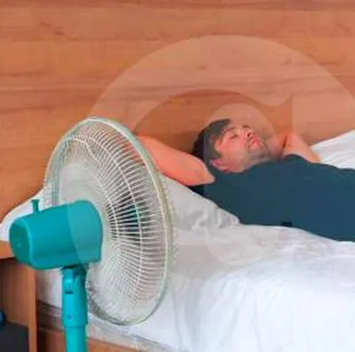 ¿Es malo dormir con un ventilador encendido? 