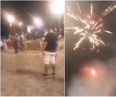 Luego de la ceremonia del matrimonio en la afueras de la iglesia de San Antonio, que es un patrimonio arqueológico, comenzaron a celebrar la unión de las parejas con juegos pirotécnicos en medio de la multitud.
