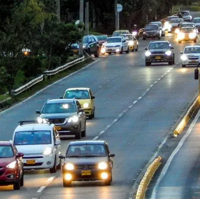 Carros que no se venderán en 2040 en Colombia son aquellos que dependan de la gasolina; una de las razones principales es reducir el impacto ambiental