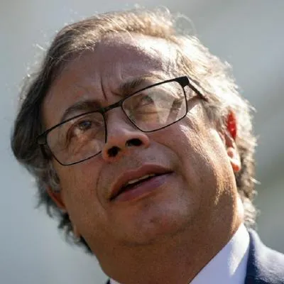 Gustavo Petro habló fuerte y señaló que la reforma a la salud debe comenzar ahora y su punto de partida debe ser en La Guajira. Hay emergencia.