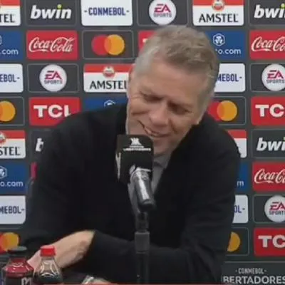 Paulo Autuori, riéndose cuando le preguntaron si pediría perdón a hinchada de Nacional por perder final con Millonarios.
