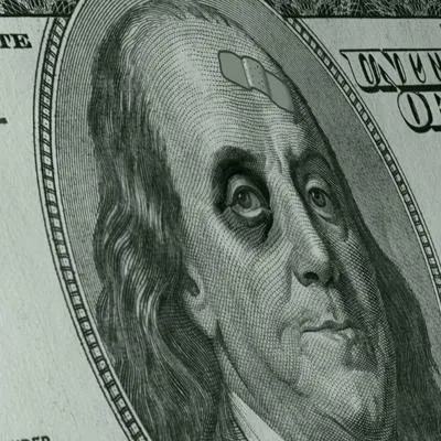 Dólar con el ojo morado y golpeado, a proósito de a cuánto está el dólar hoy 29 de junio de 2023