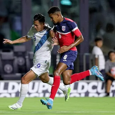 Cuatro futbolistas cubanos, que iban a disputa la Copa Oro de Concacaf abandonaron la selección y escaparon a Estados Unidos.