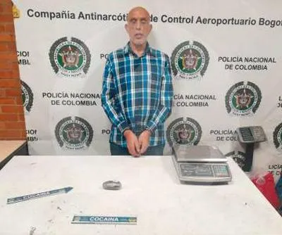 Pasajero israelí cayó en aeropuerto de Bogotá por llevar drogas.