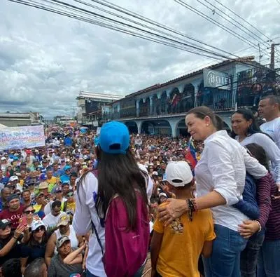 Régimen de Nicolás Maduro en Venezuela inhabilita a María Corina Machado