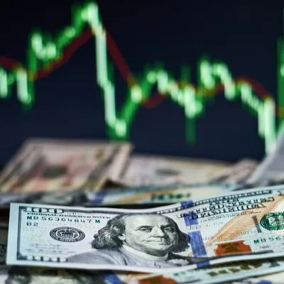 El precio del dólar en Colombia hoy, viernes 30 de junio, siguió descendiendo y despidió uno de los peores meses del año a la baja: así quedó precio.